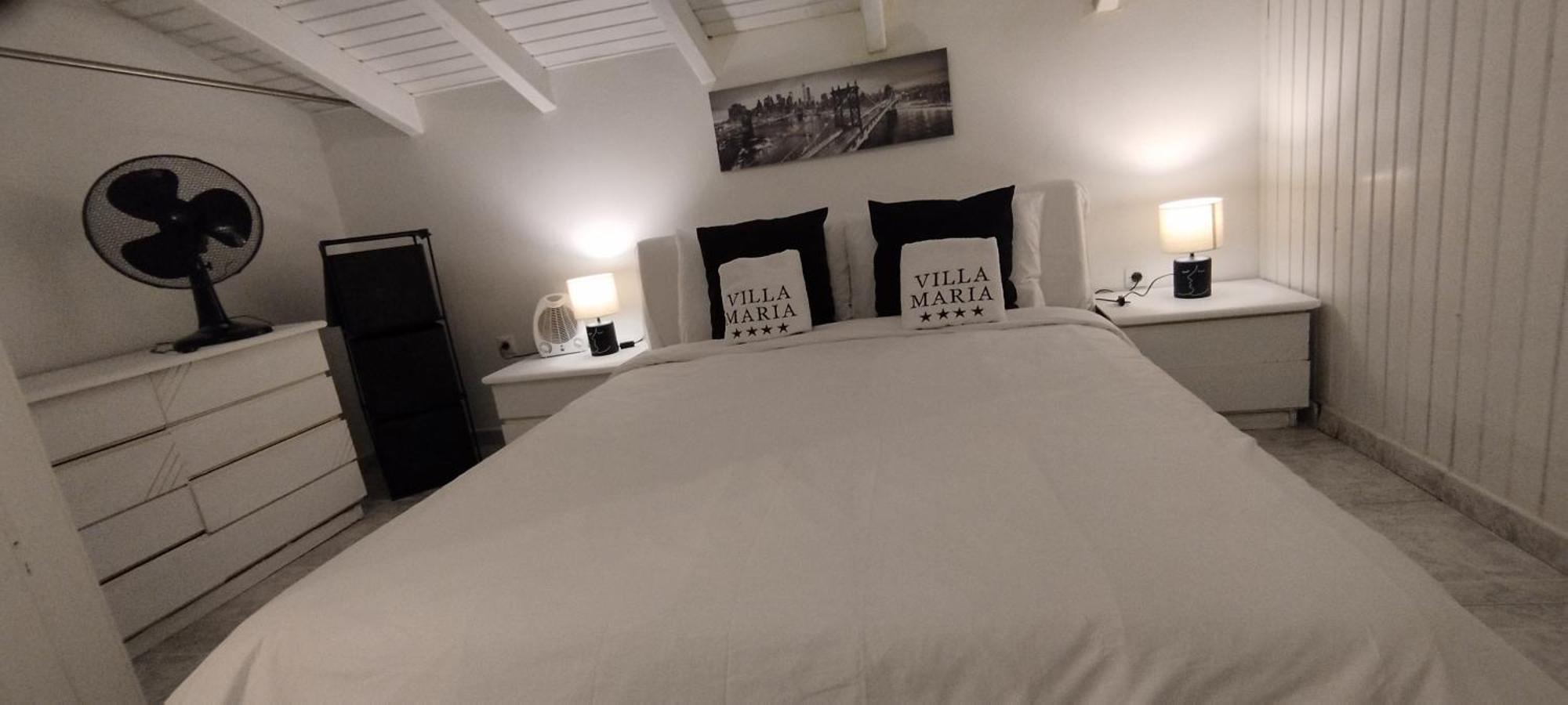 Villa Maria Lagonissi - Private First Floor Villa Kalívia Thorikoú エクステリア 写真